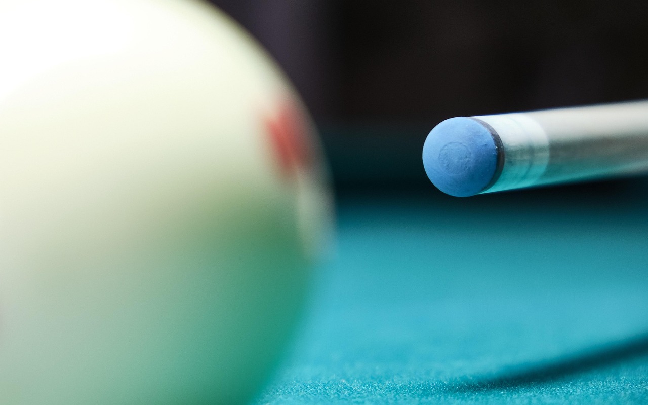 queue, billiards, game, bullet, objectives, to play, pool table, exactly, billiard cue, bump, punch, sports, concentrati