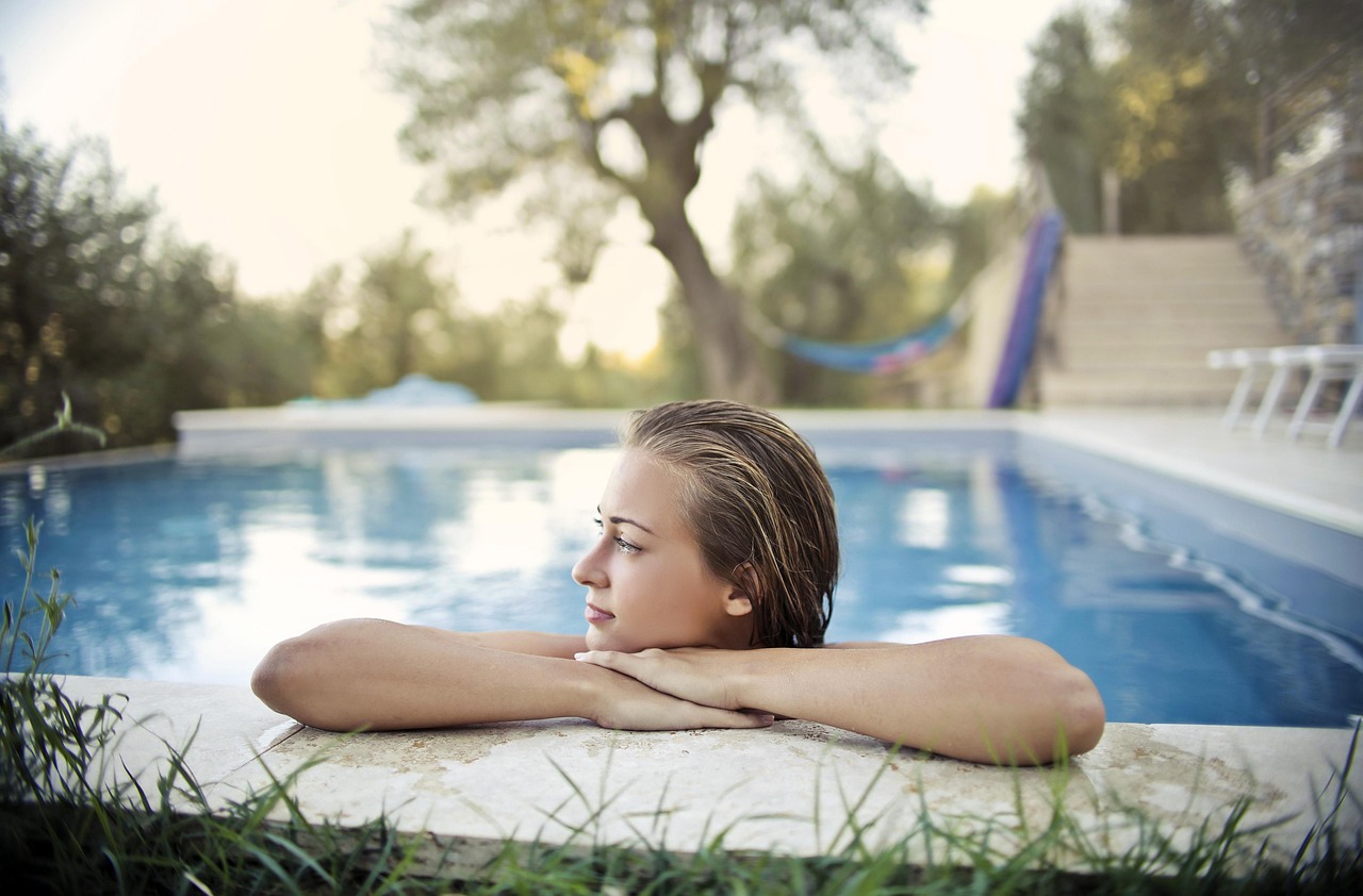 woman, blonde, young, the person, nature, nice, swimming pool, pool, the water, reflections, trees, out, the nature, gra